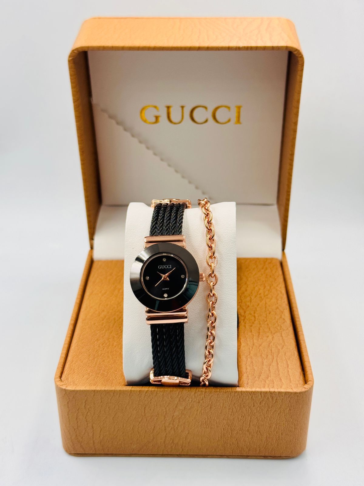 Luxury Gucci Gold Dial Women’s Watch with Steel Cable Strap & Bracelet Set