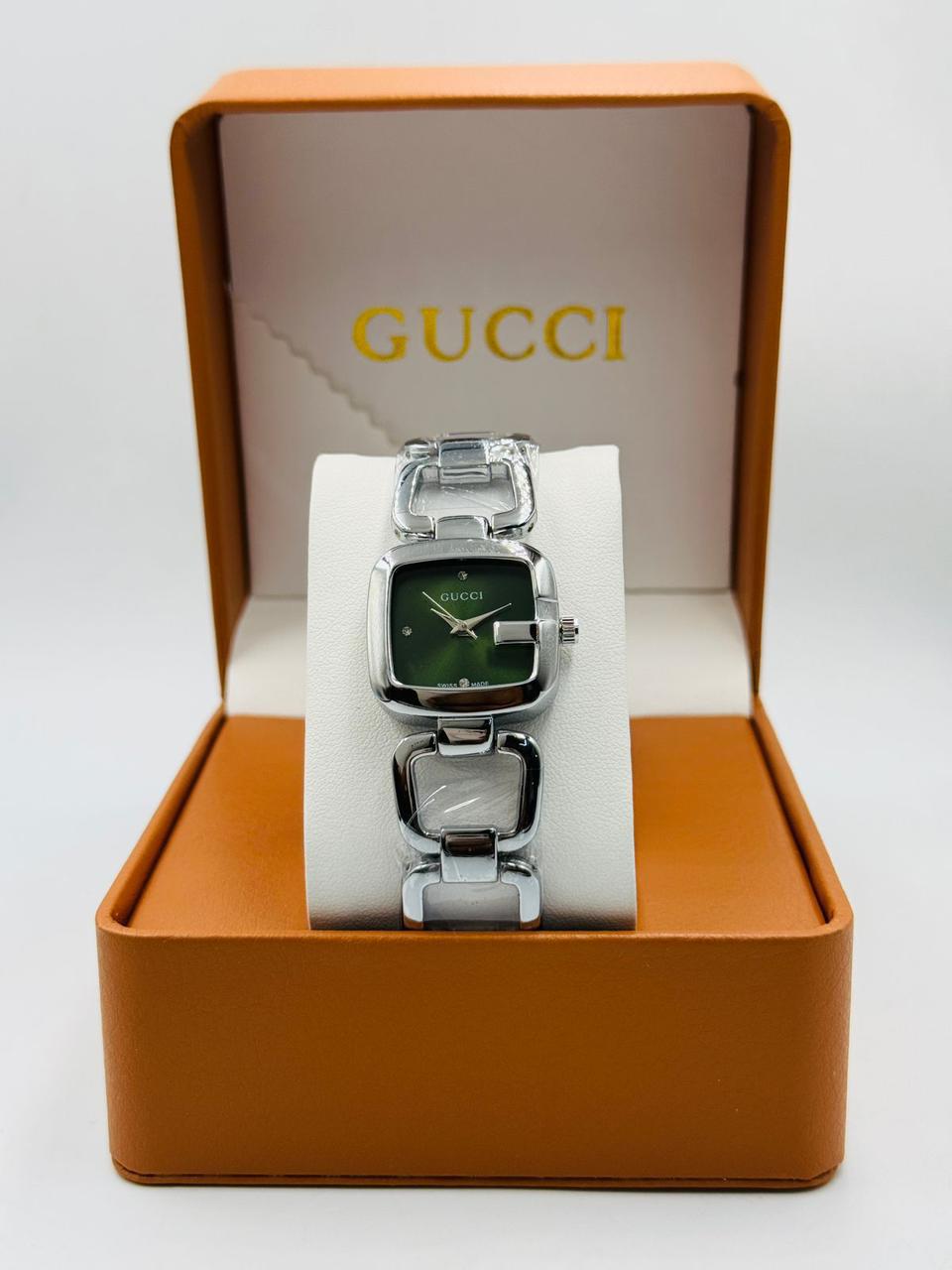 Luxury Women’s Gold Watch Square Case Bracelet Style Elegant Timepiece