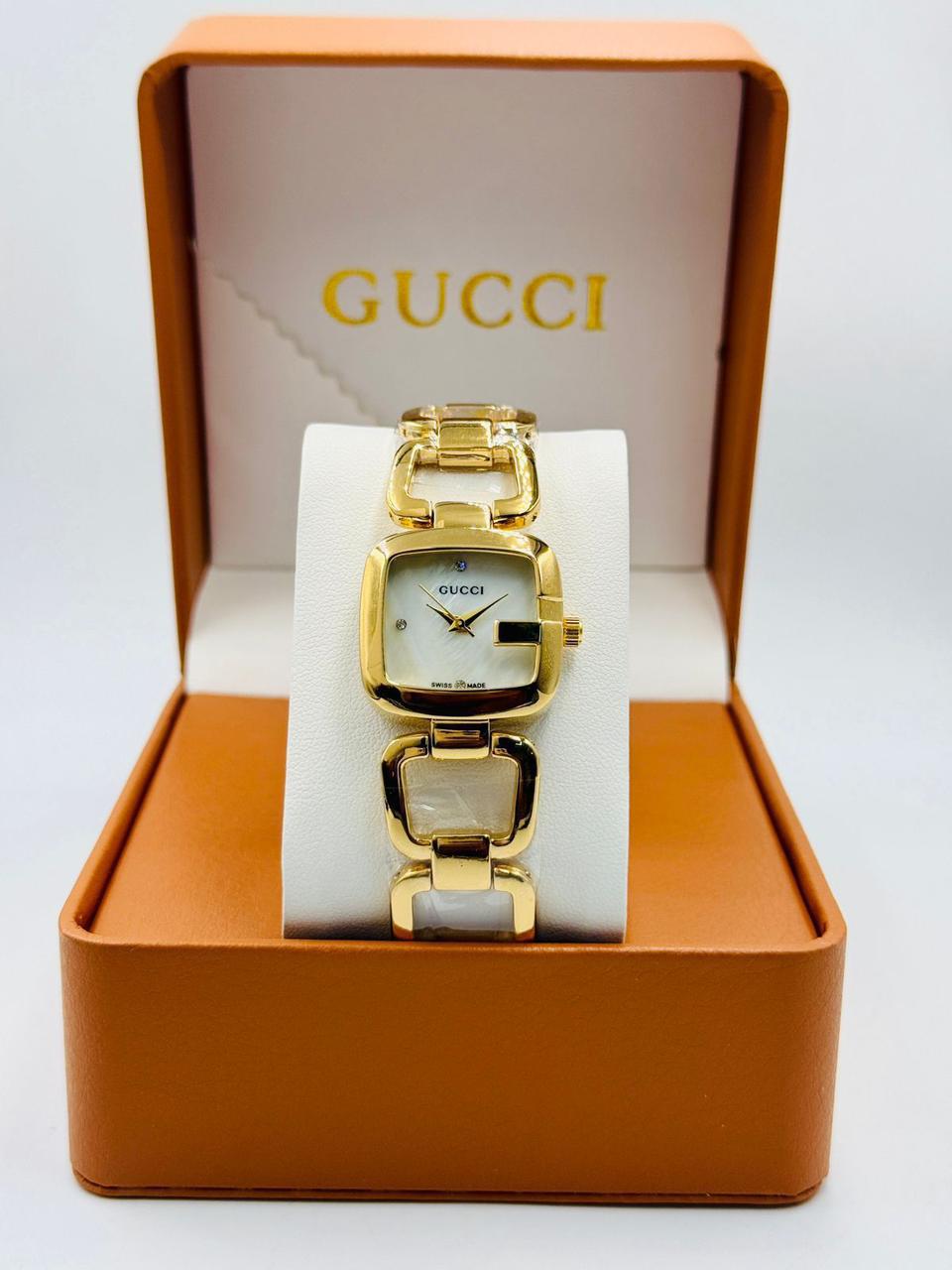 Luxury Women’s Gold Watch Square Case Bracelet Style Elegant Timepiece